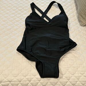 Brand new never worn JCrew high support cross back one piece bathing suit.